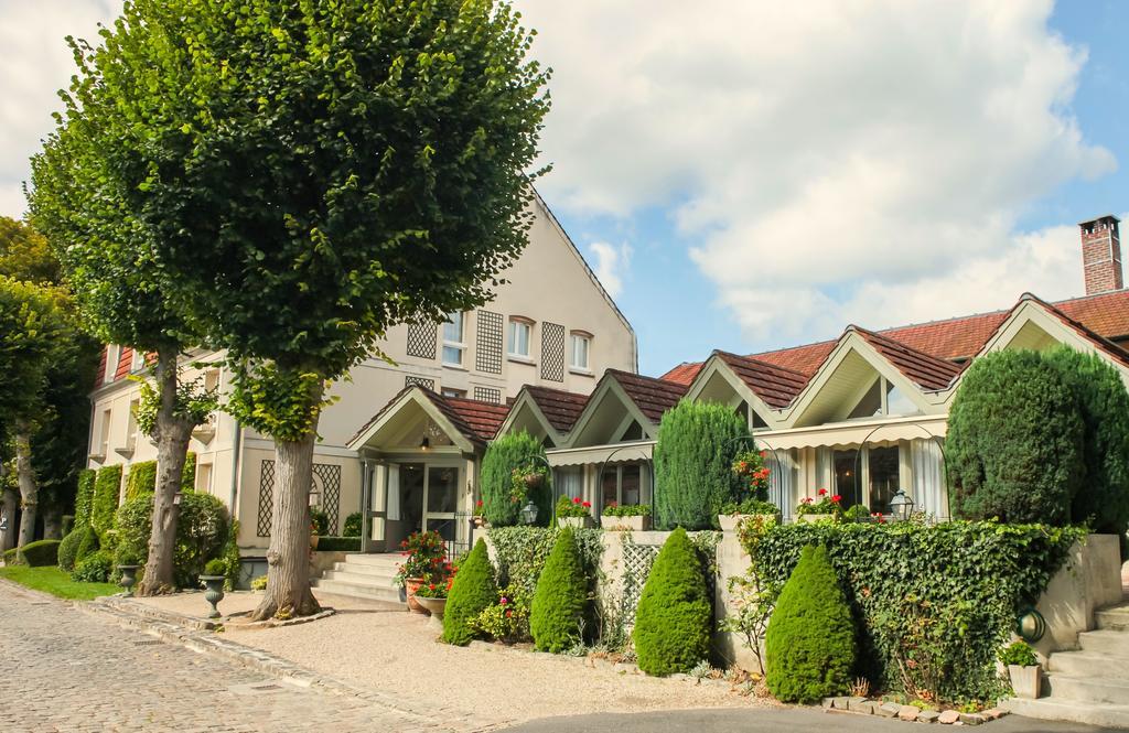 Hotel & Restaurant Le Relais D'Aumale Orry-La-Ville Exterior foto